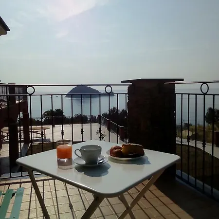 Mare Bed & Breakfast 4*