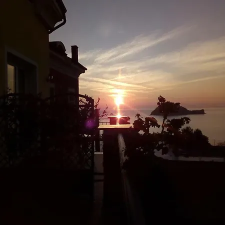Mare Nocleg ze śniadaniem 3*