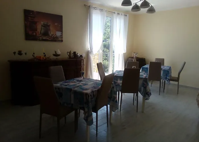 Alojamento de Acomodação e Pequeno-almoço Mare 3*